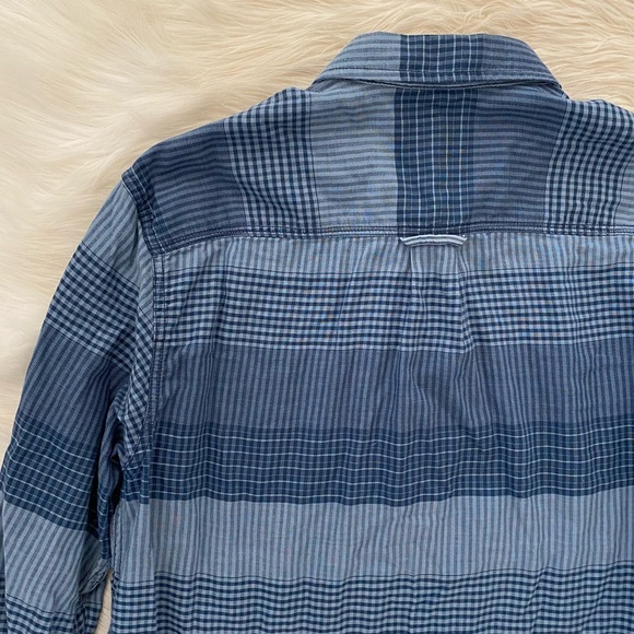 Tommy Bahama Blue Stripe Island Modern Fit Button Up Shirt - Picture 6 of 8